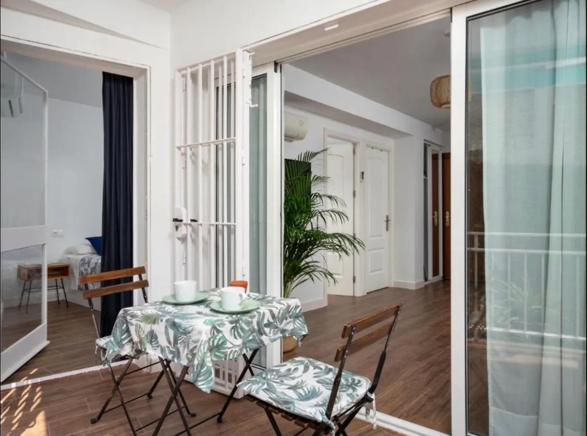 Bonito Apartamento En Torremolinos La Carihuela Apartment 0*,